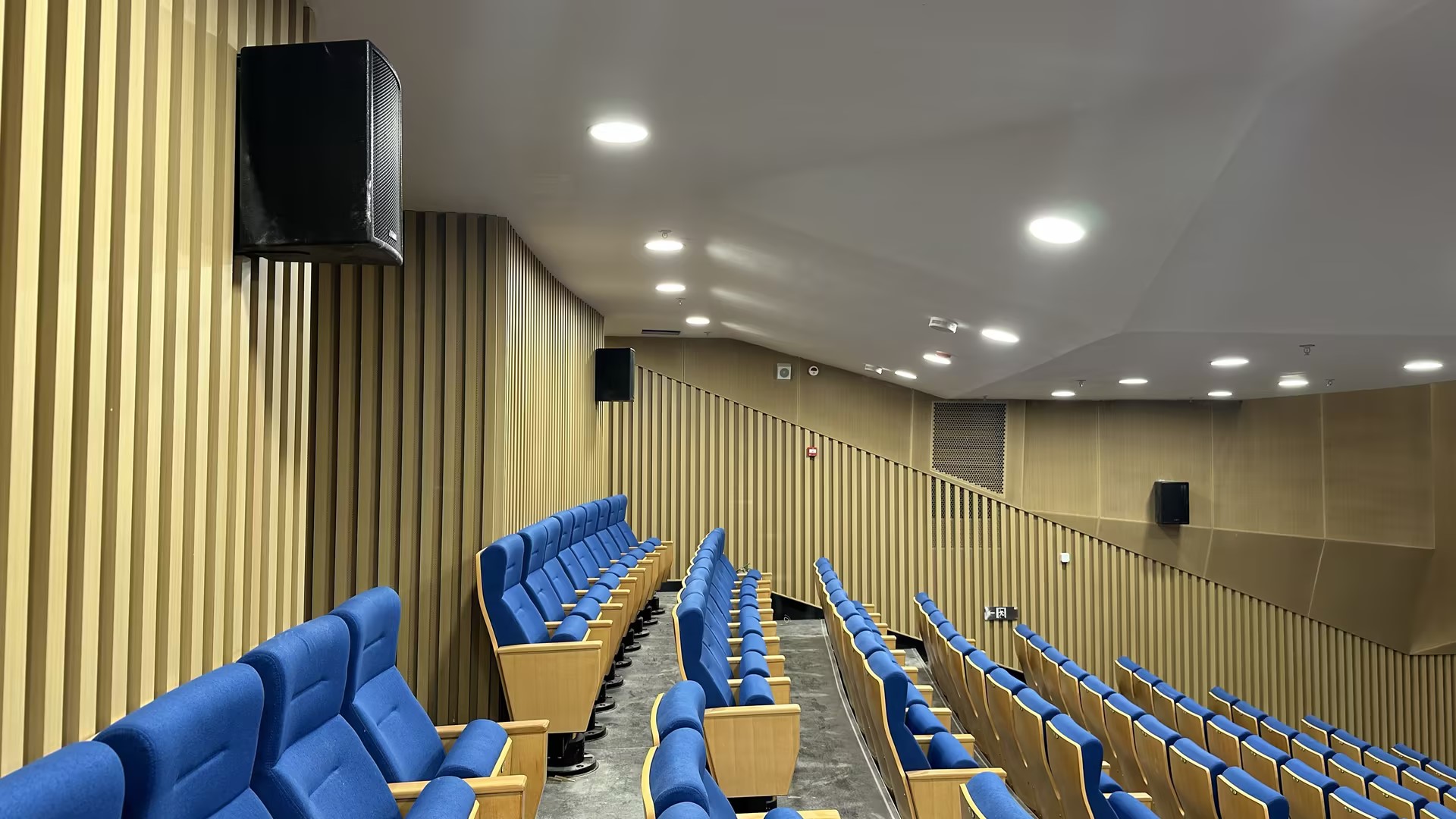 69590140-4608-425a-9a2a-a850b012dc92.jpg 69590140-4608-425a-9a2a-a850b012dc92.jpg